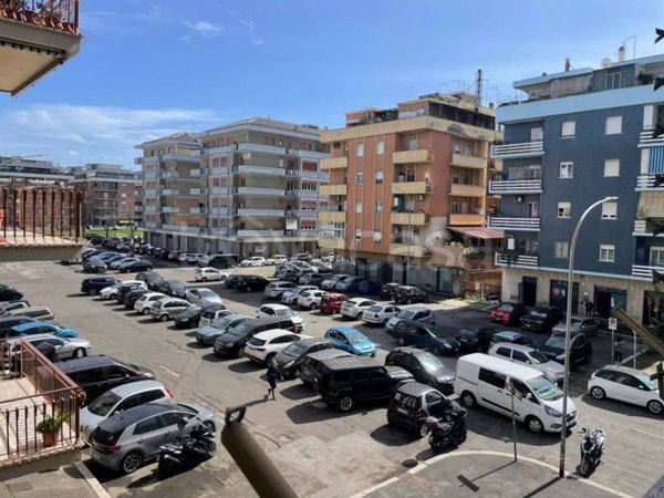 appartamento in vendita a Roma in zona Ostia