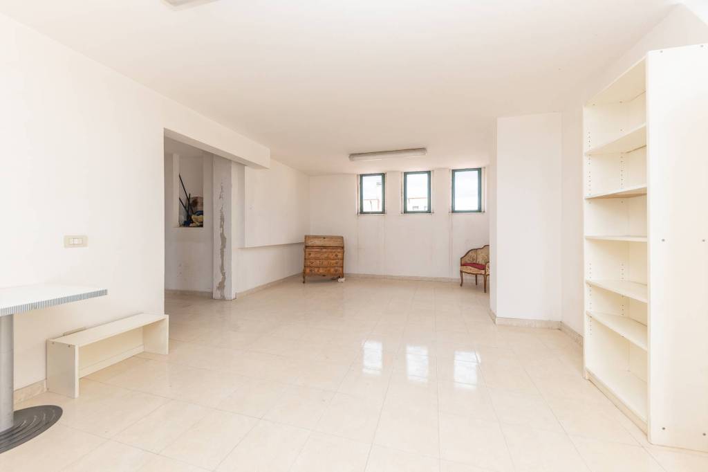 appartamento in vendita a Roma in zona Castelverde
