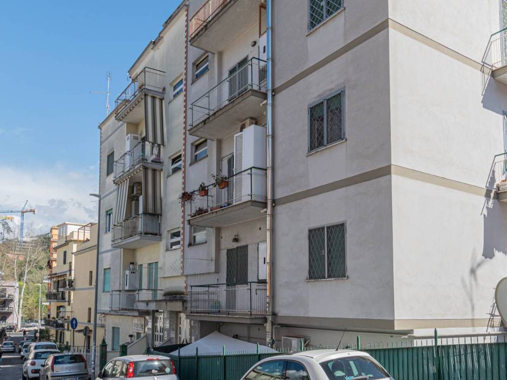 appartamento in vendita a Roma in zona Portuense