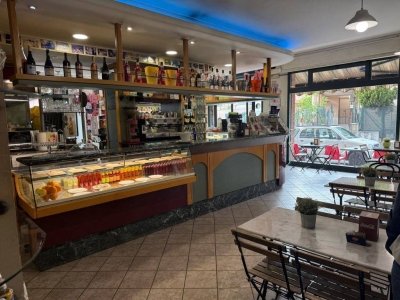 negozio in vendita a Roma in zona Grottarossa
