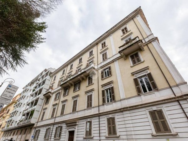 appartamento in vendita a Roma in zona Esquilino