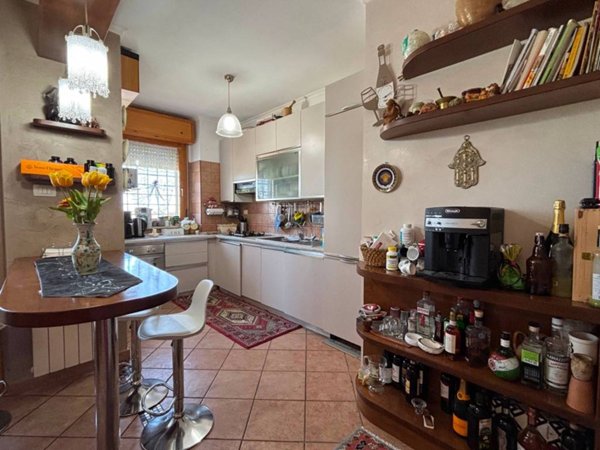 appartamento in vendita a Roma in zona Spinaceto