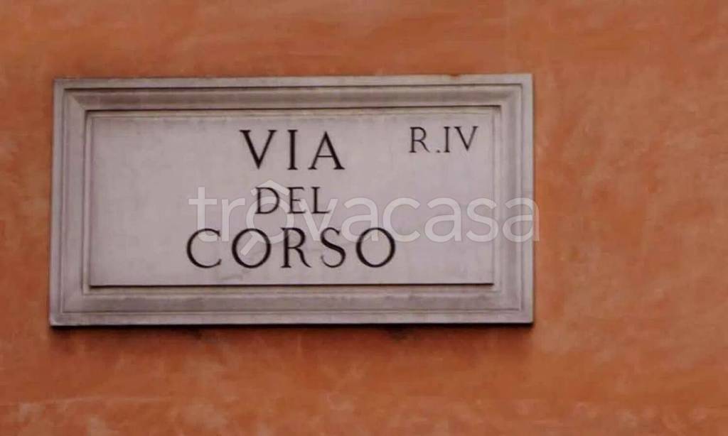 casa indipendente in vendita a Roma in zona Trevi-Colonna