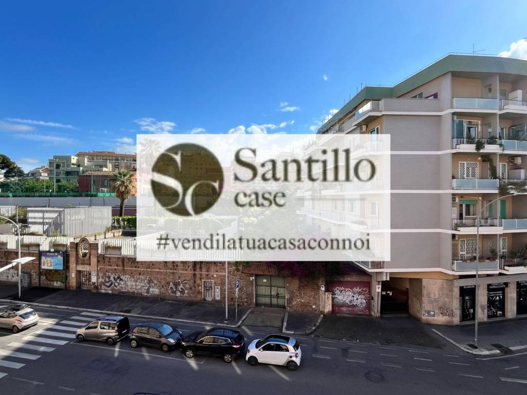 appartamento in vendita a Roma in zona Tuscolano