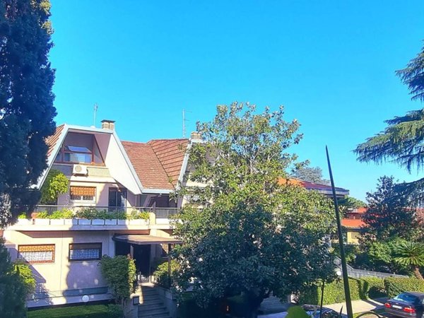 appartamento in vendita a Roma in zona EUR