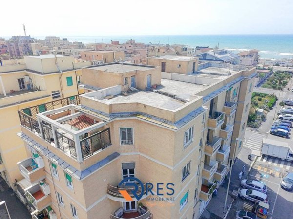 appartamento in vendita a Roma in zona Ostia