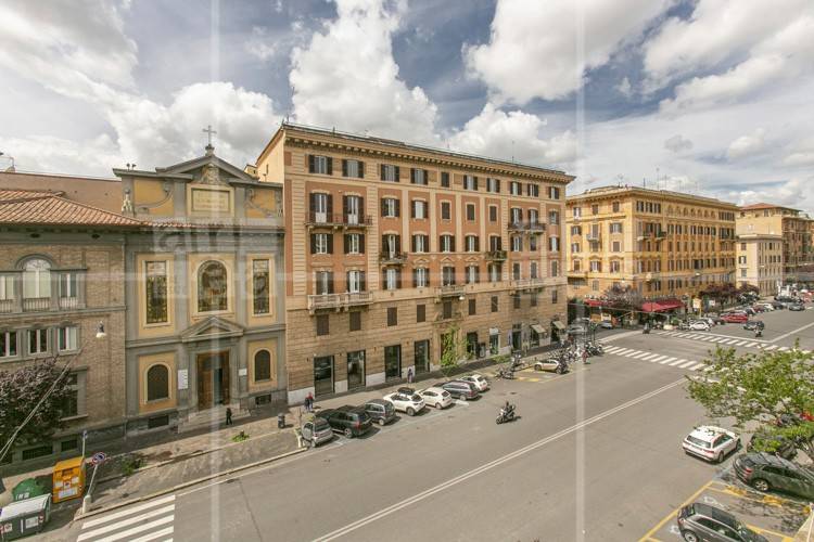 appartamento in vendita a Roma in zona Della Vittoria