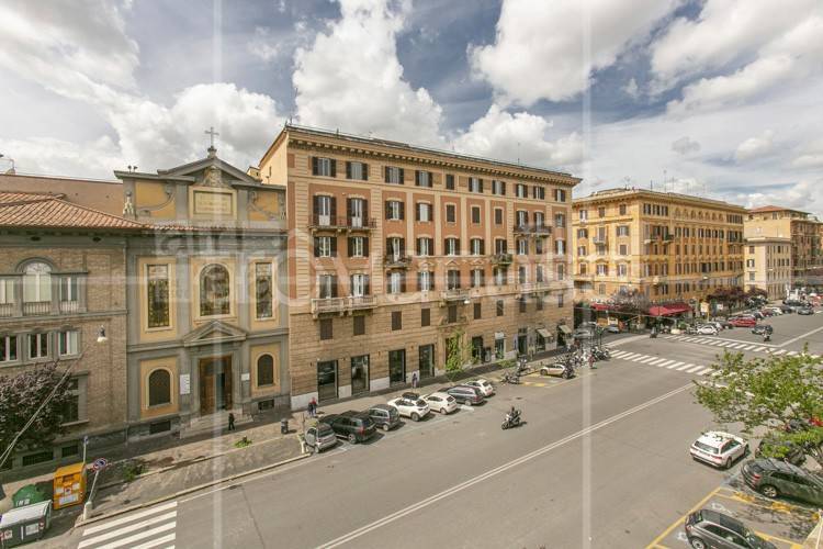appartamento in vendita a Roma in zona Della Vittoria