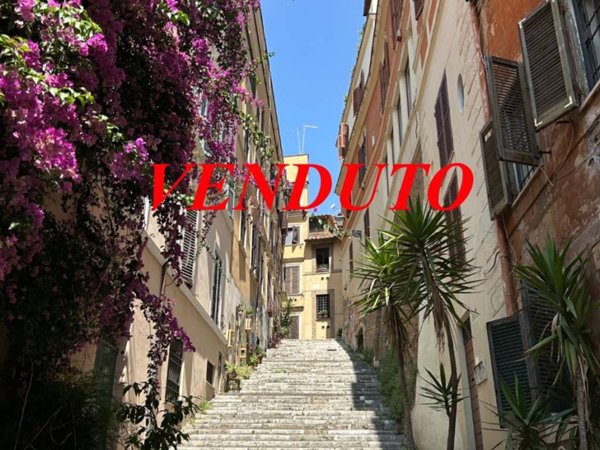 appartamento in vendita a Roma in zona Centro Storico
