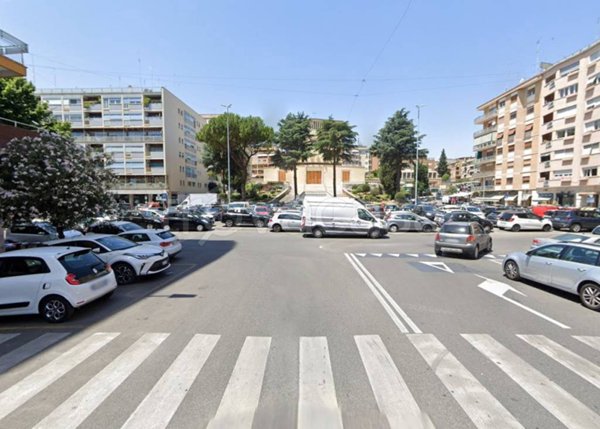 negozio in vendita a Roma in zona Centro Storico