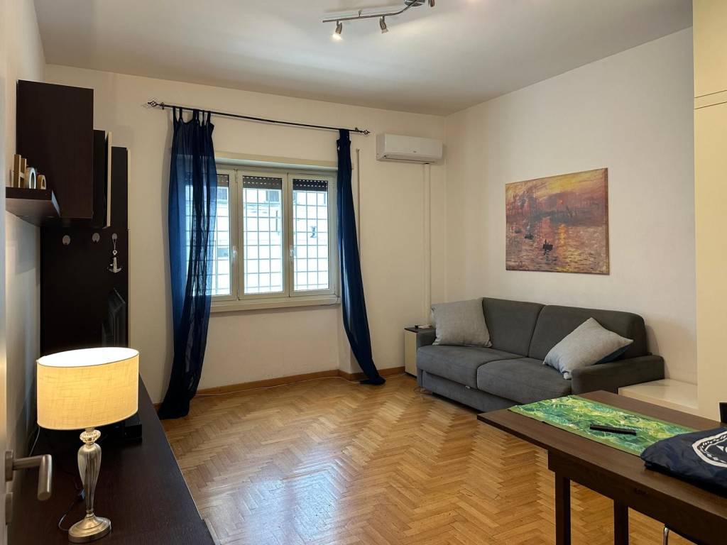 appartamento in vendita a Roma in zona Tor di Quinto
