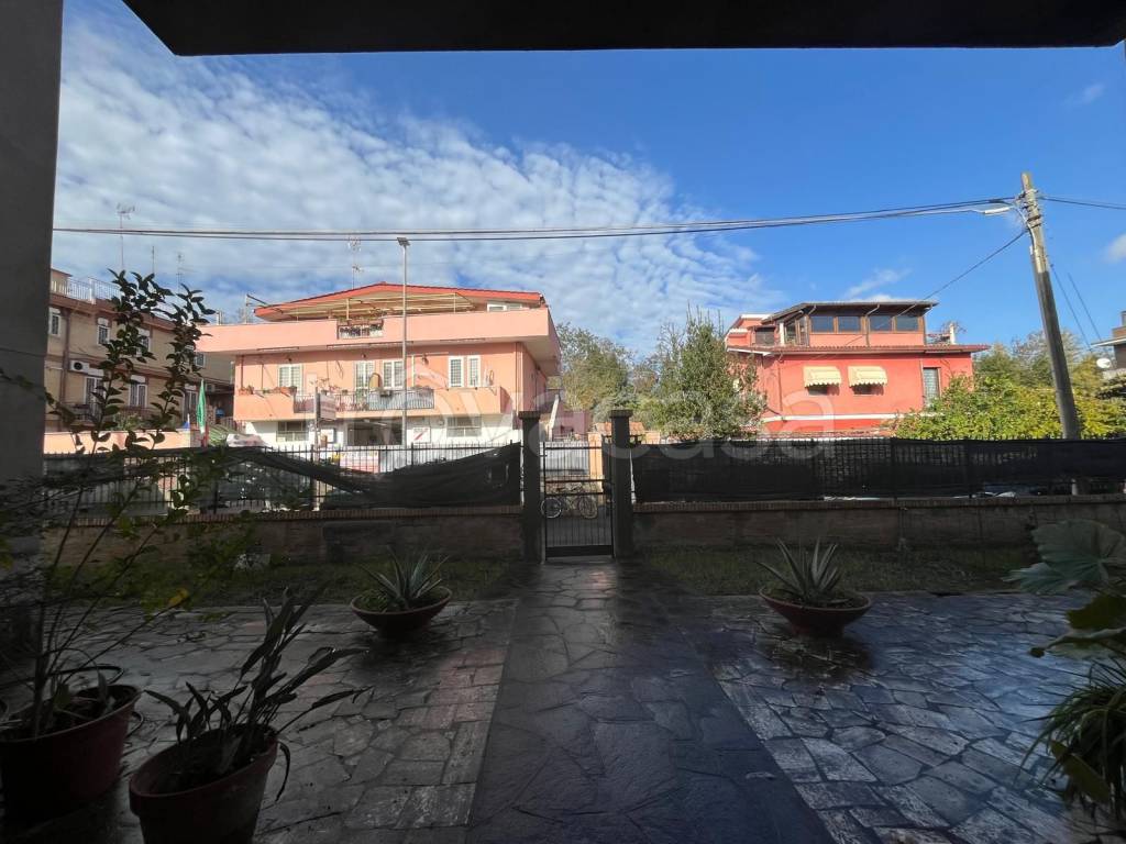 casa indipendente in vendita a Roma in zona Acilia