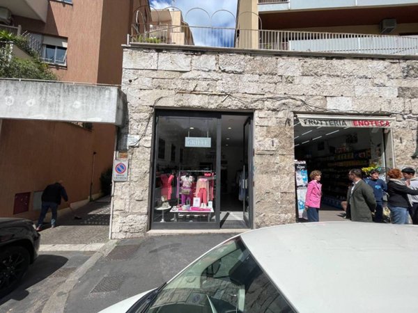 negozio in vendita a Roma