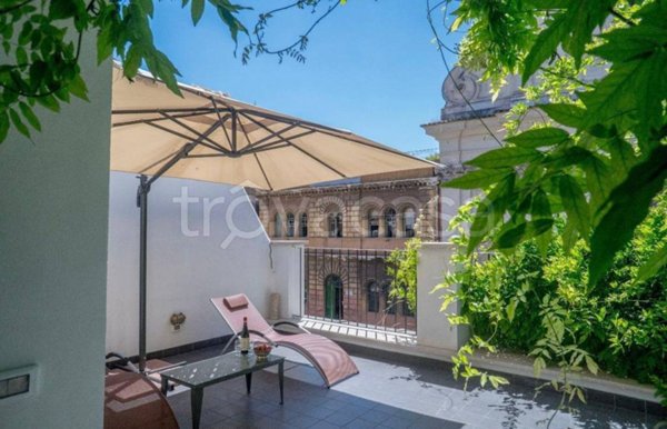 casa indipendente in vendita a Roma in zona Trastevere