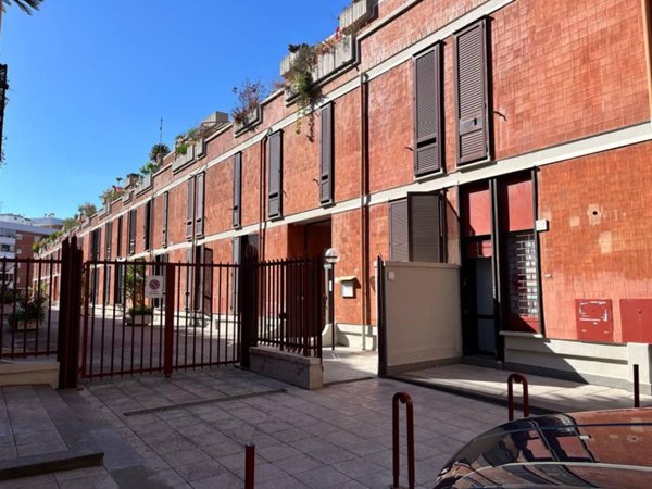 appartamento in vendita a Roma in zona Ostia