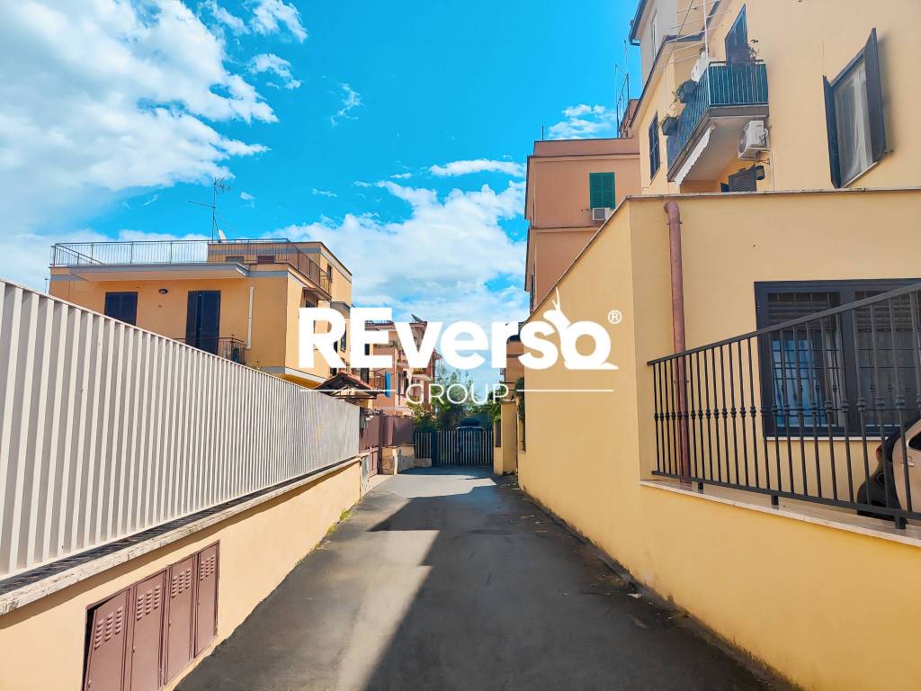 appartamento in vendita a Roma in zona Torre Maura