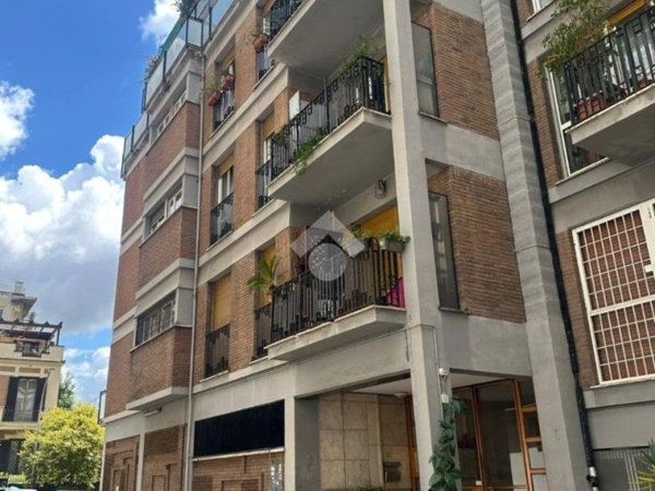 appartamento in vendita a Roma in zona Appio Latino