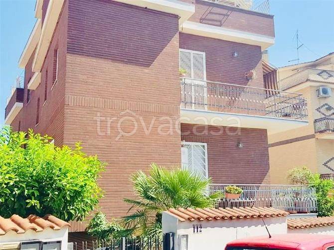 appartamento in vendita a Roma in zona Casalotti