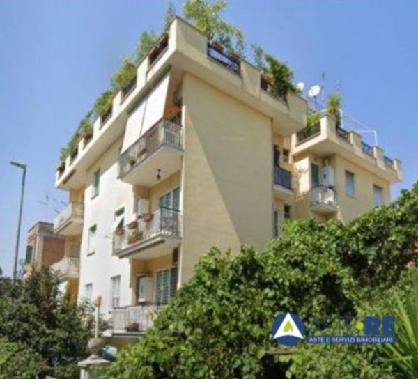 appartamento in vendita a Roma in zona Ponte Mammolo