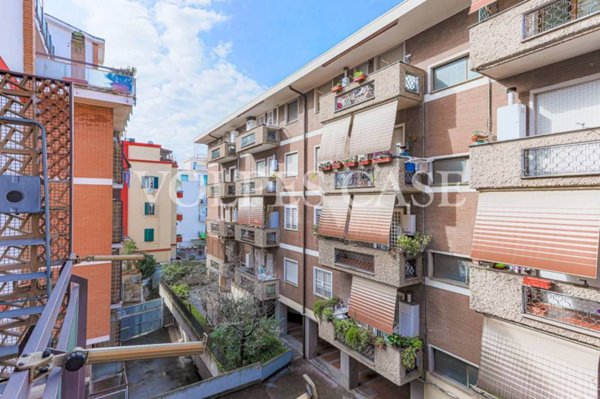 appartamento in vendita a Roma in zona Ostiense