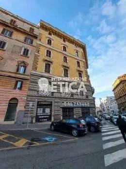 appartamento in vendita a Roma in zona Castro Pretorio