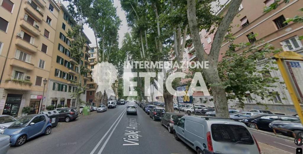 appartamento in vendita a Roma in zona Della Vittoria