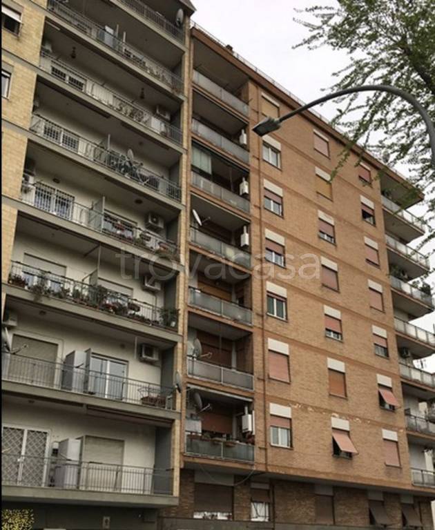 appartamento in vendita a Roma in zona Collatino
