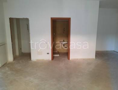 ufficio in vendita a Roma in zona Ponte di Nona