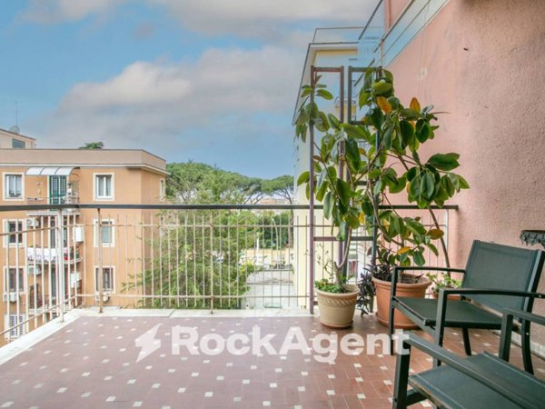 appartamento in vendita a Roma in zona Gianicolense