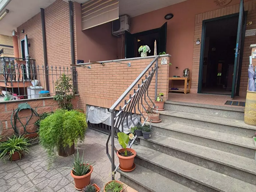 casa indipendente in vendita a Roma in zona Finocchio
