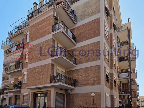 appartamento in vendita a Roma in zona Gianicolense