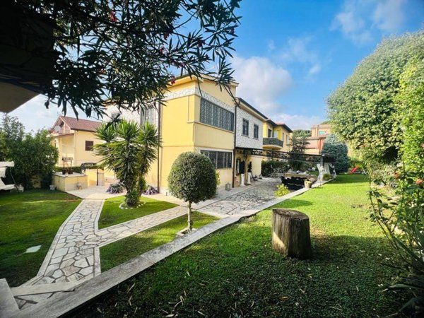 casa indipendente in vendita a Roma in zona Tor Vergata/Torrenova