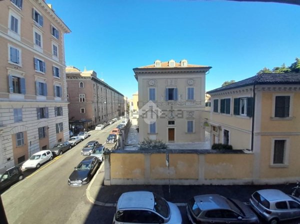 appartamento in vendita a Roma in zona Esquilino