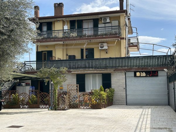 appartamento in vendita a Roma in zona Casalotti