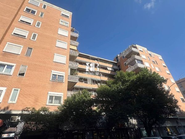 appartamento in vendita a Roma in zona Ostiense