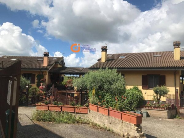 casa indipendente in vendita a Roma in zona Castel di Leva