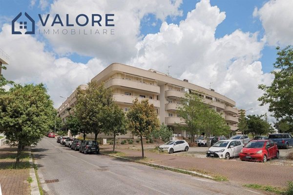 appartamento in vendita a Roma in zona Monte Sacro/Talenti
