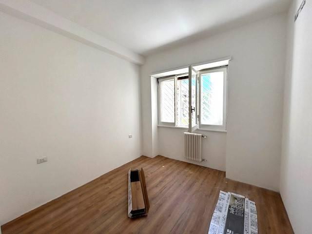 appartamento in vendita a Roma in zona Ardeatino