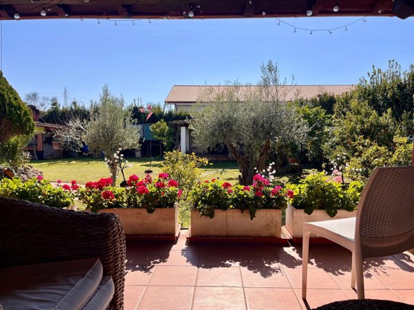 casa indipendente in vendita a Roma in zona Trigoria
