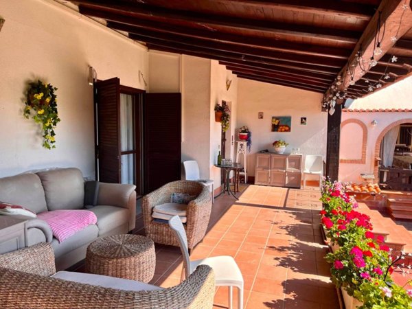 casa indipendente in vendita a Roma in zona Trigoria