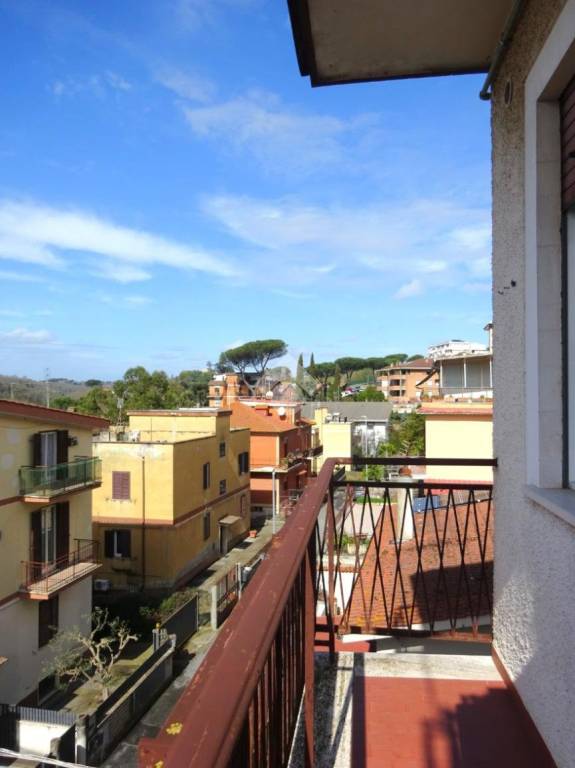 appartamento in vendita a Roma in zona Prima Porta