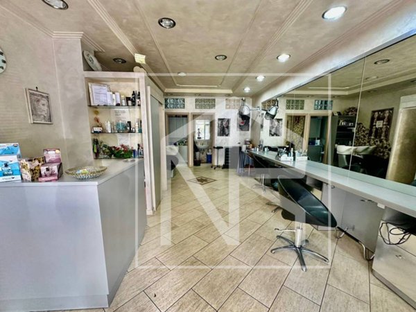 negozio in vendita a Roma in zona Prenestino-Centocelle