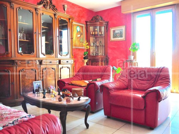 appartamento in vendita a Roma in zona Ostiense