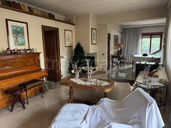 appartamento in vendita a Roma
