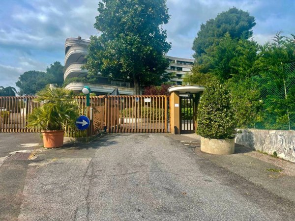 appartamento in vendita a Roma in zona Tor di Quinto