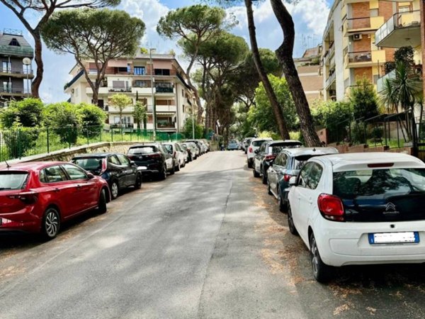 appartamento in vendita a Roma in zona Tor di Quinto