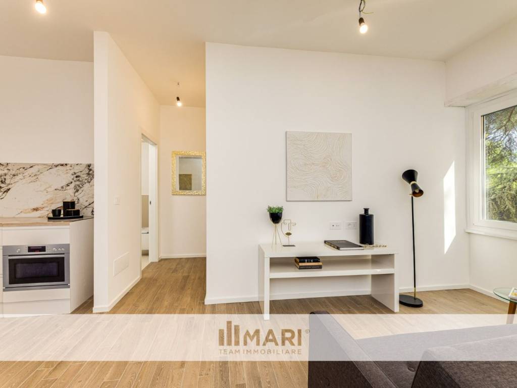 appartamento in vendita a Roma in zona Appio Latino