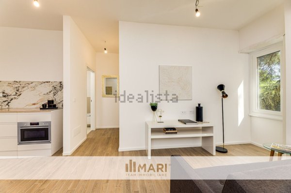 appartamento in vendita a Roma in zona Appio Latino