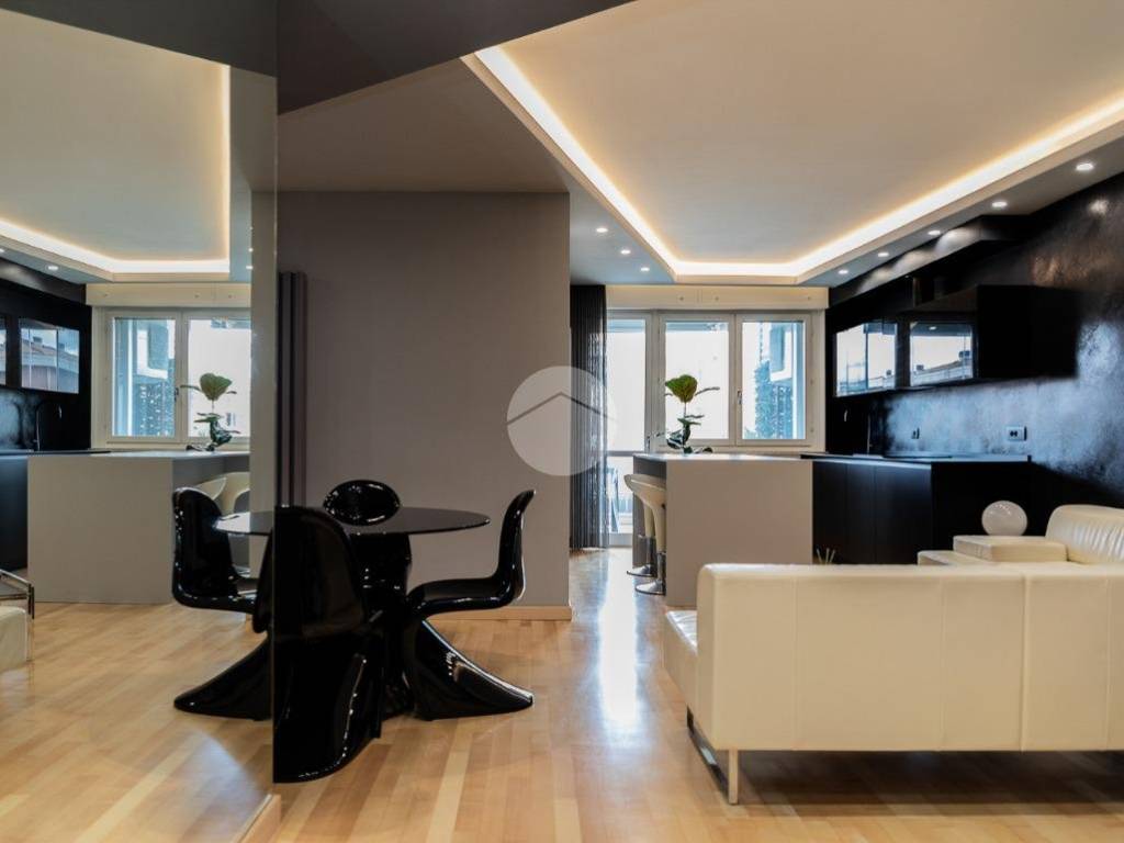 appartamento in vendita a Roma in zona Fonte Laurentina
