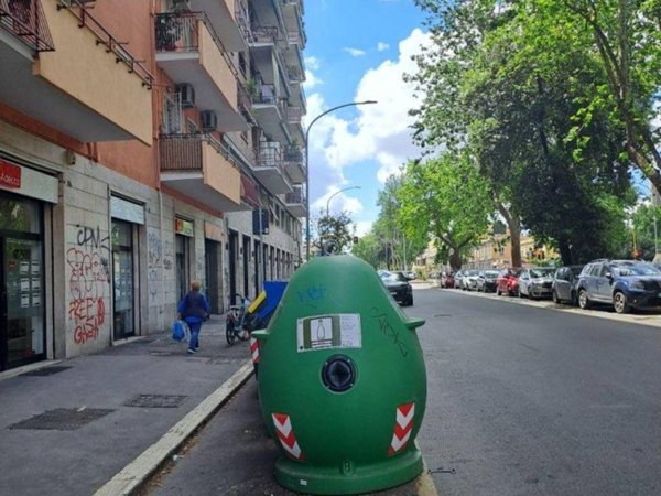 appartamento in vendita a Roma in zona Ostiense